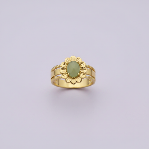 Bague fleur jade dorée fond lilas